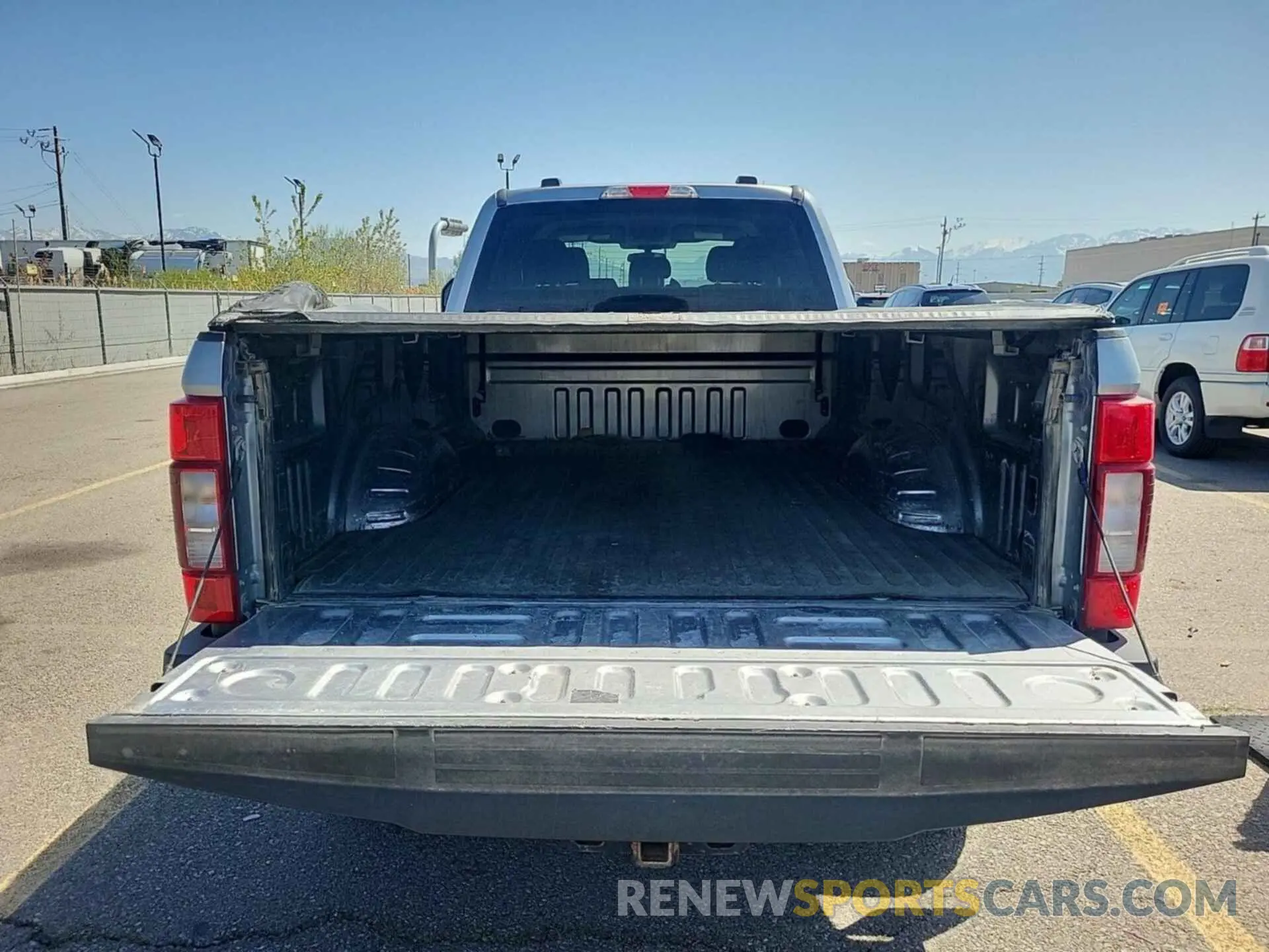 12 Фотография поврежденного автомобиля 1FT7W2B63LED61353 FORD F250 2020