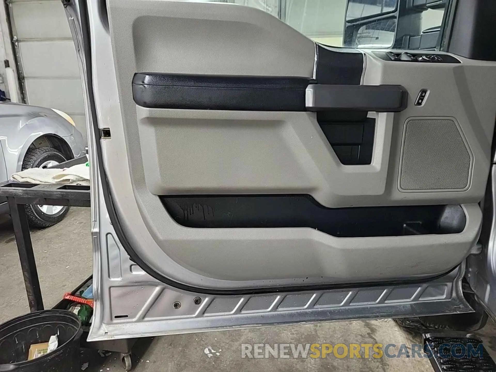 51 Фотография поврежденного автомобиля 1FT7W2B63LED61353 FORD F250 2020