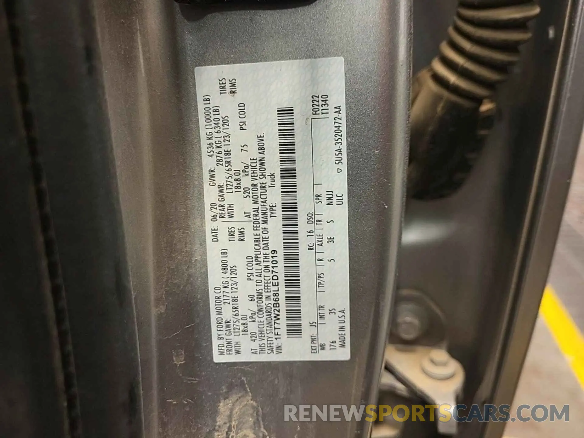 25 Photograph of a damaged car 1FT7W2B68LED71019 FORD F250 2020