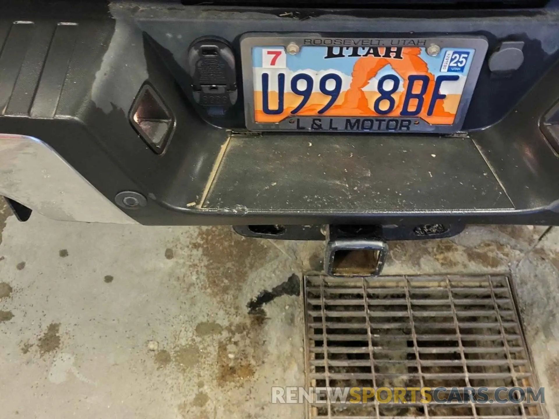 28 Photograph of a damaged car 1FT7W2B68LED71019 FORD F250 2020