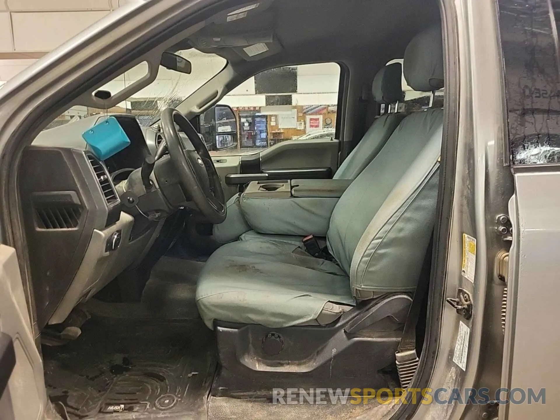 51 Photograph of a damaged car 1FT7W2B68LED71019 FORD F250 2020