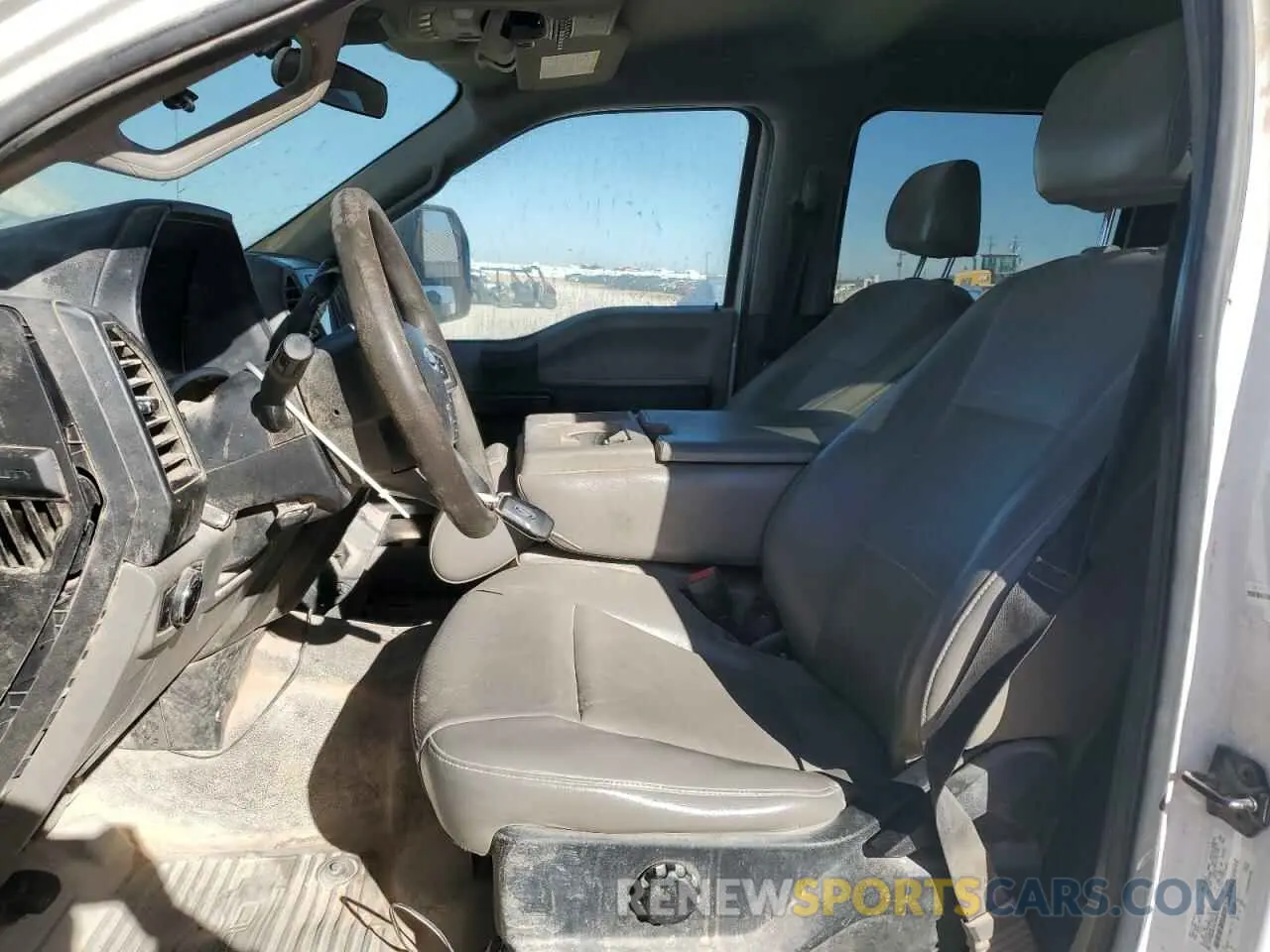 7 Photograph of a damaged car 1FT7W2BT0LED07479 FORD F250 2020