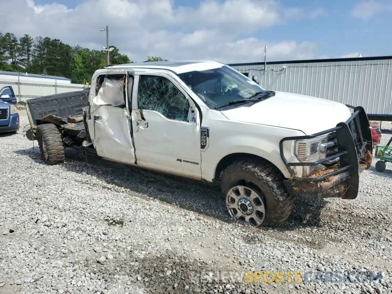 4 Photograph of a damaged car 1FT8W2BT0LED82218 FORD F250 2020