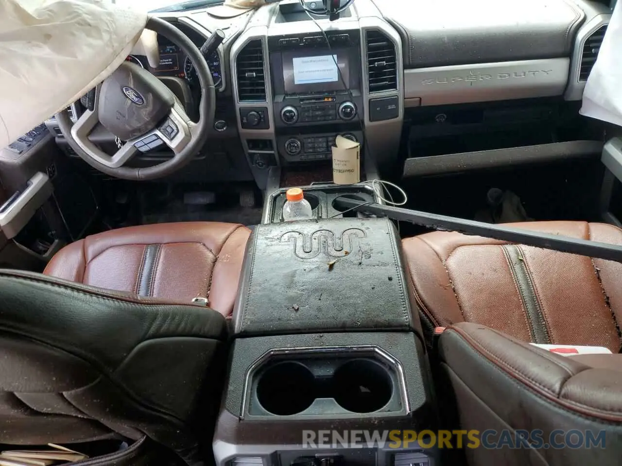 8 Photograph of a damaged car 1FT8W2BT0LED82218 FORD F250 2020