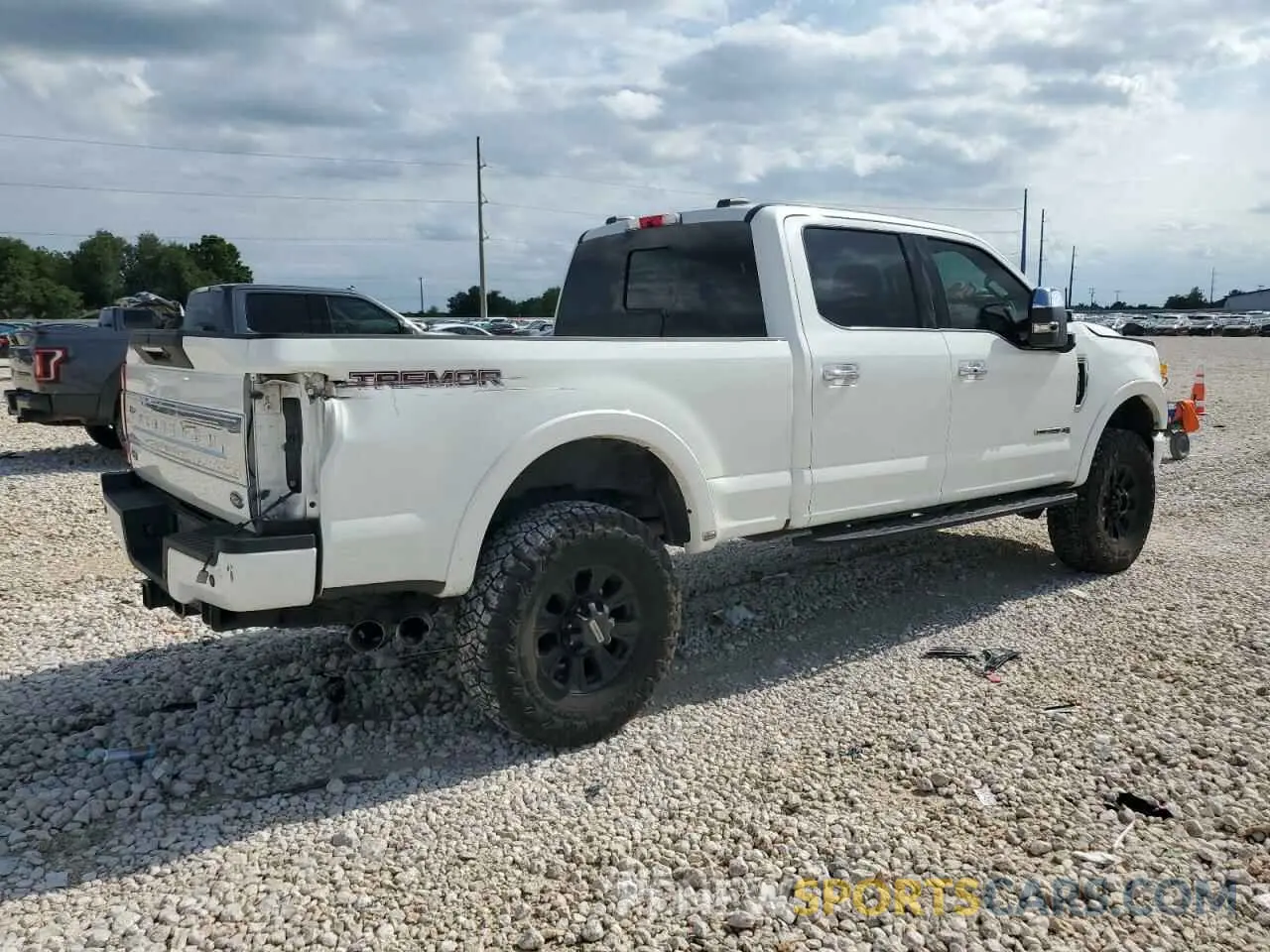 3 Photograph of a damaged car 1FT8W2BT1LEC87618 FORD F250 2020