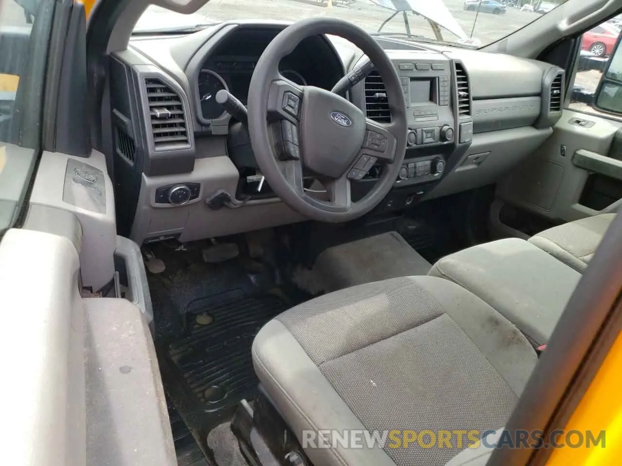8 Photograph of a damaged car 1FTBF2A68LEC33248 FORD F250 2020