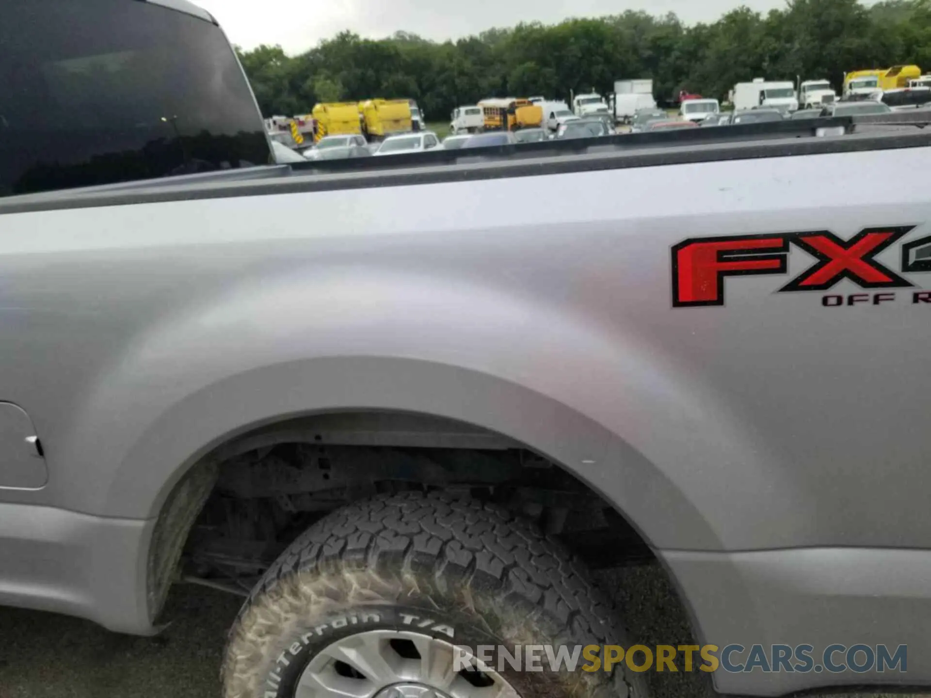 19 Photograph of a damaged car 1FT7W2B61MEE13614 FORD F250 2021