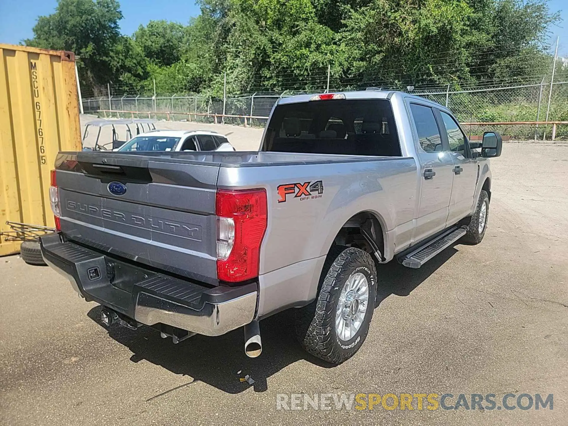 4 Photograph of a damaged car 1FT7W2B61MEE13614 FORD F250 2021