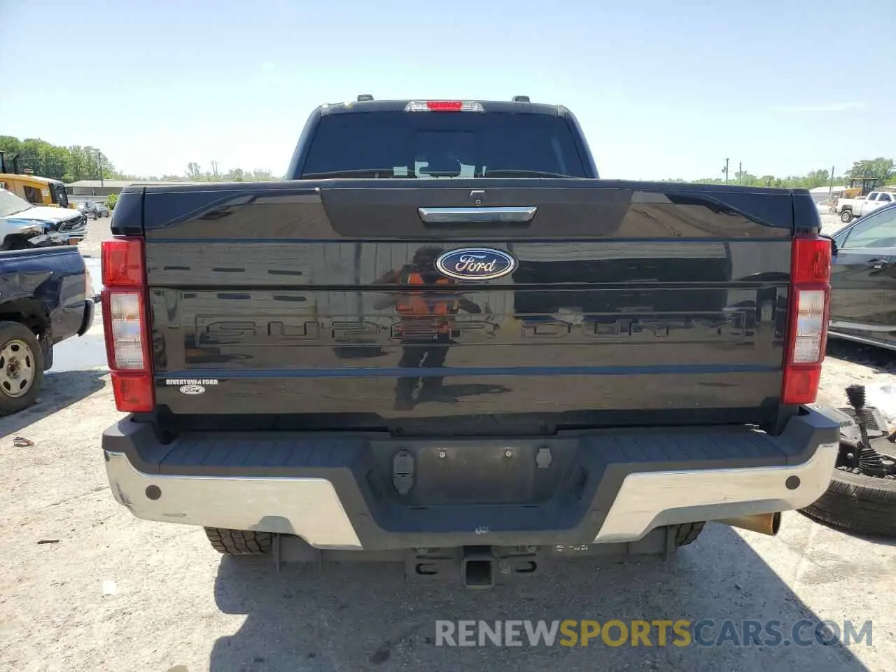 6 Photograph of a damaged car 1FT7W2B6XNEG38082 FORD F250 2022