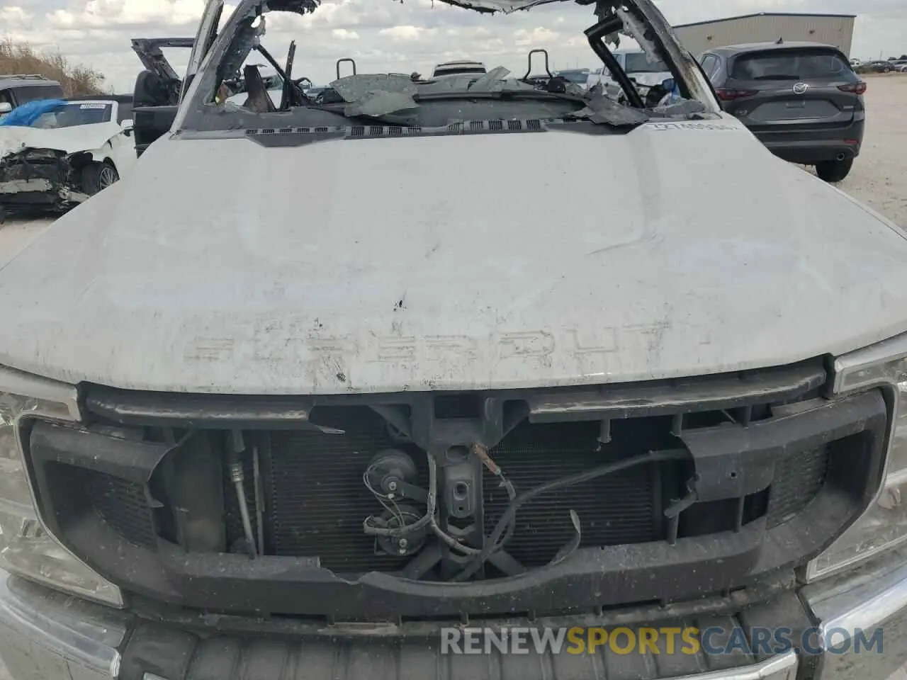 11 Photograph of a damaged car 1FT7X2A61NEF36541 FORD F250 2022