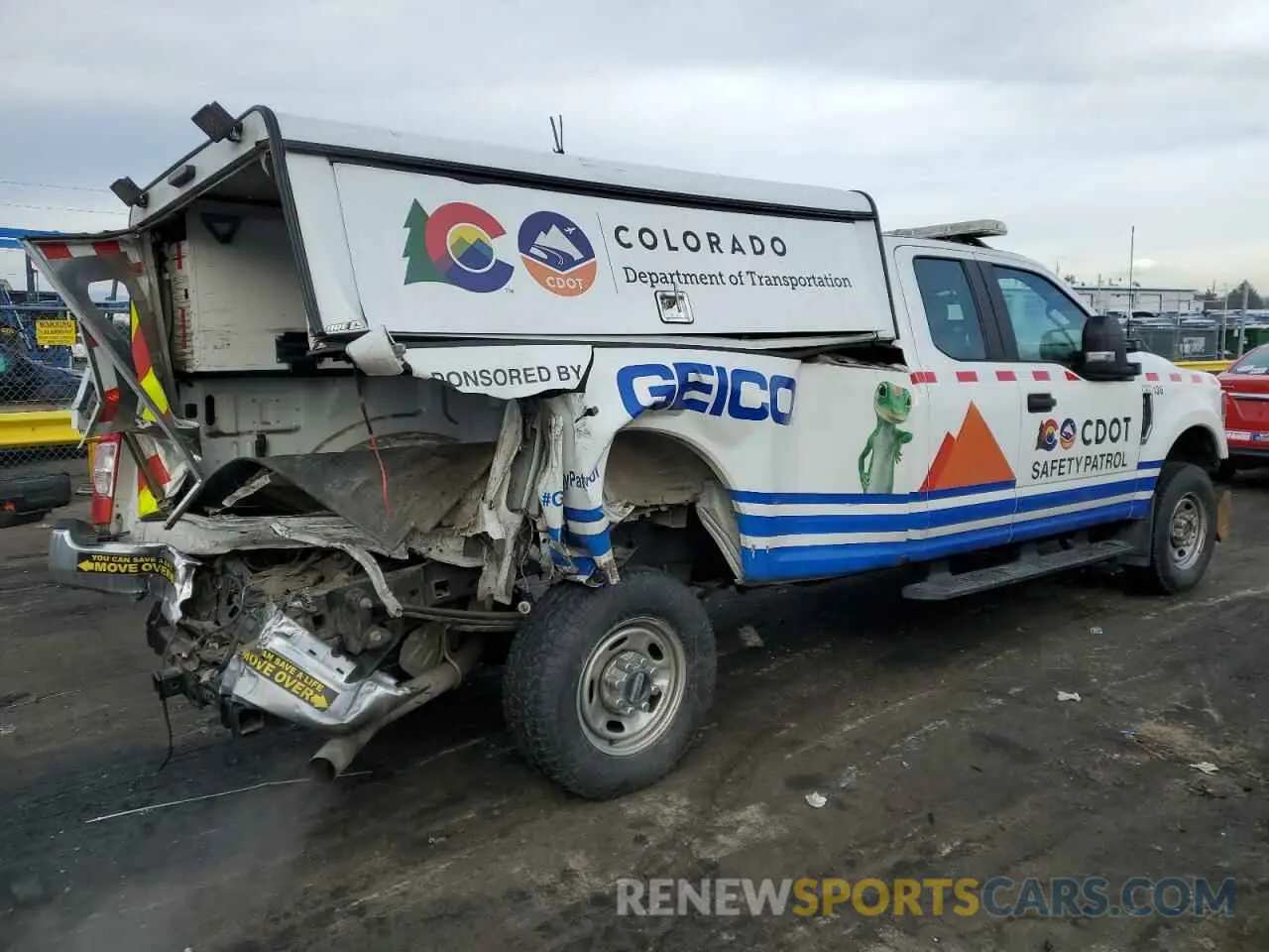 3 Photograph of a damaged car 1FT7X2B61NEC67925 FORD F250 2022