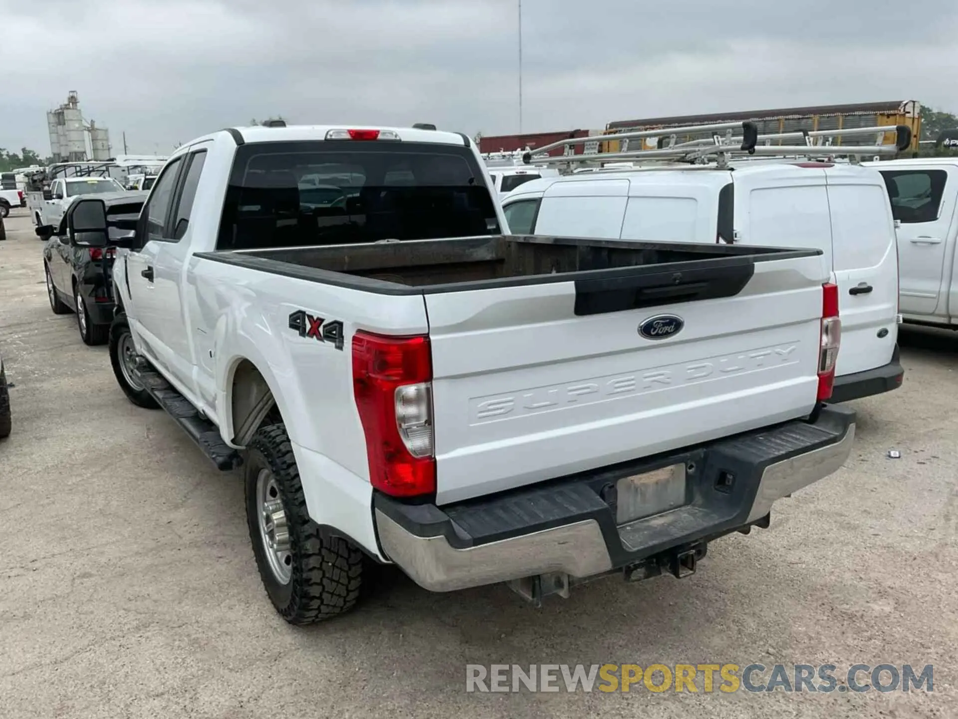 26 Photograph of a damaged car 1FT7X2B63NEE90693 FORD F250 2022