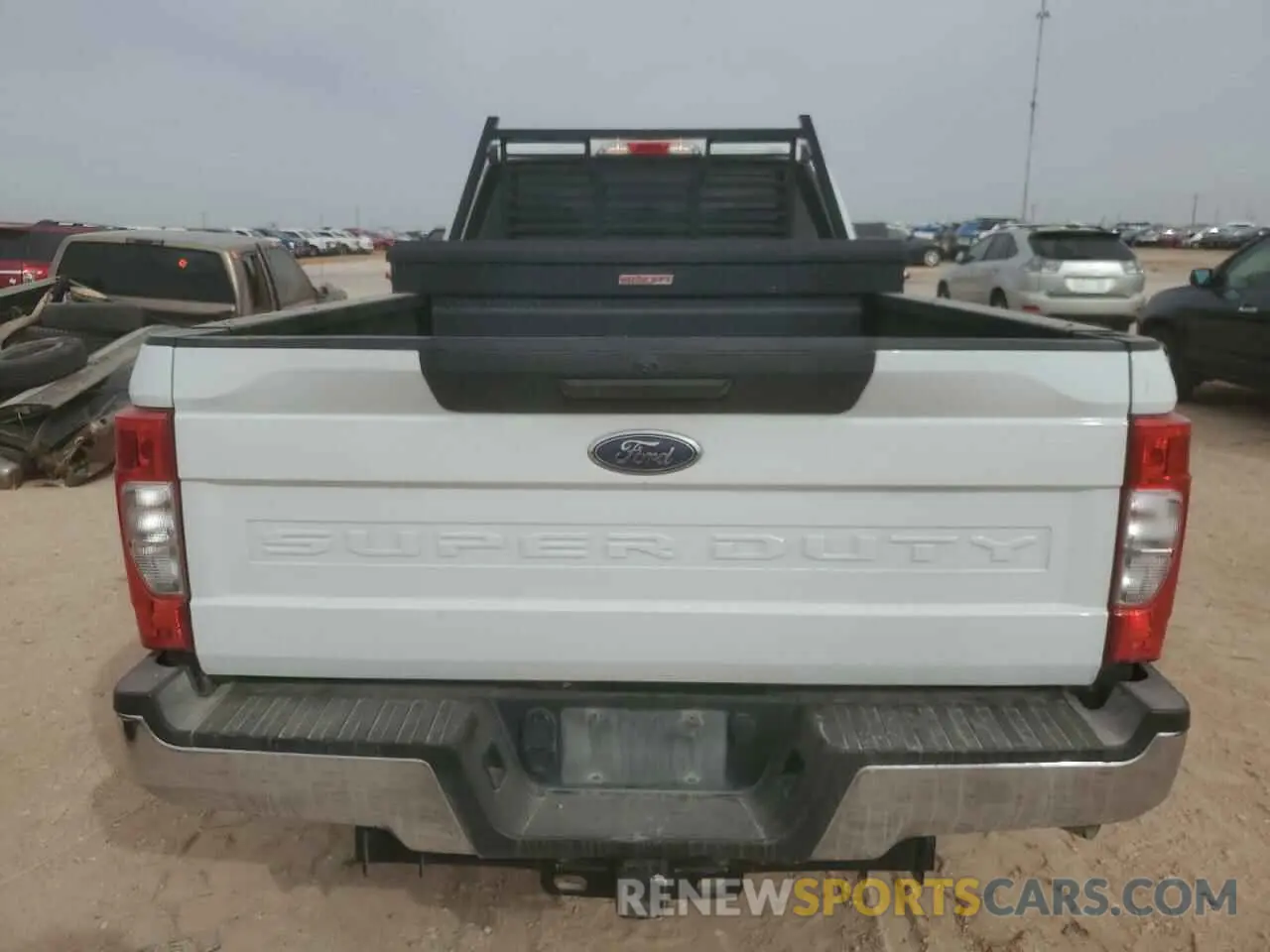 6 Photograph of a damaged car 1FT7X2B63NEG44075 FORD F250 2022