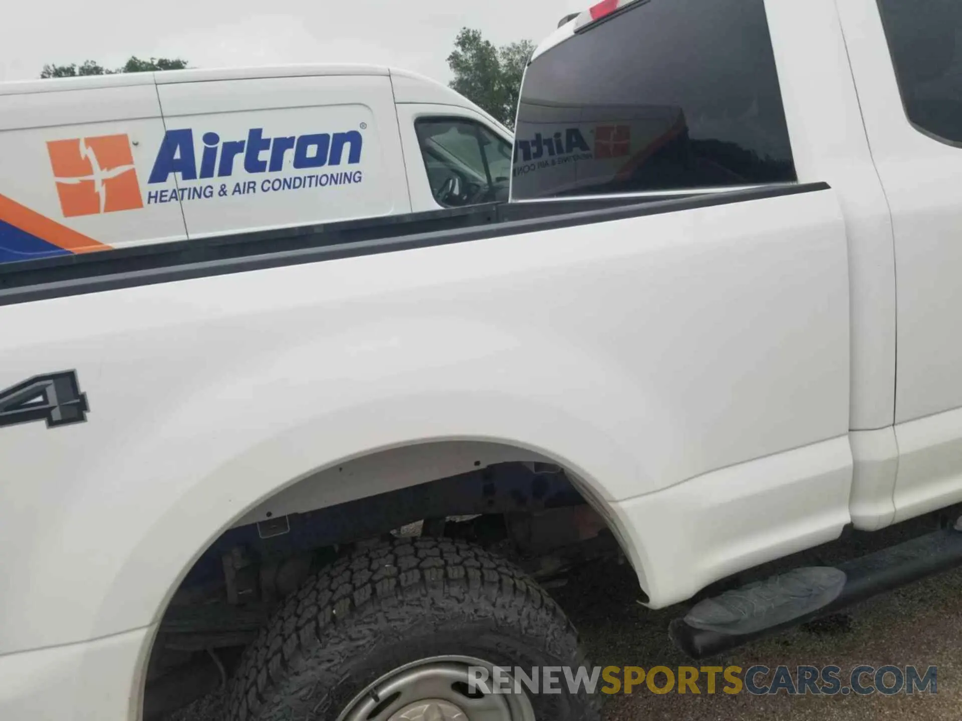 1 Фотография поврежденного автомобиля 1FT7X2B64NEE58173 FORD F250 2022