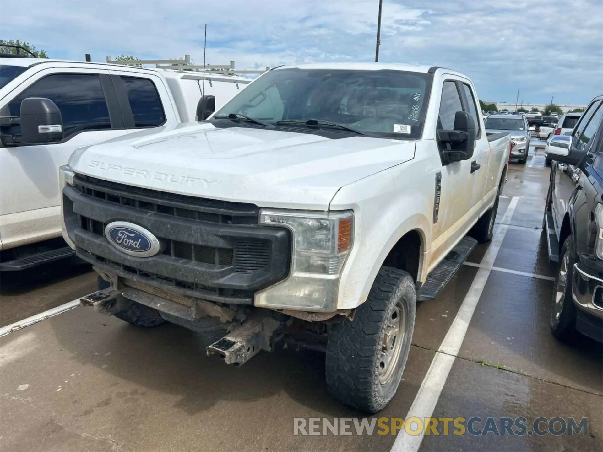 21 Photograph of a damaged car 1FT7X2BN1NED45630 FORD F250 2022