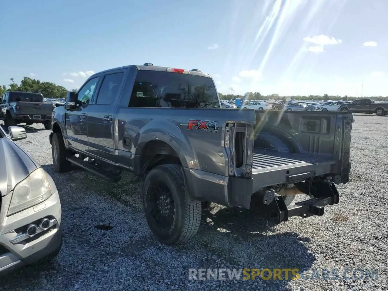 2 Photograph of a damaged car 1FT8W2BT1NED86930 FORD F250 2022