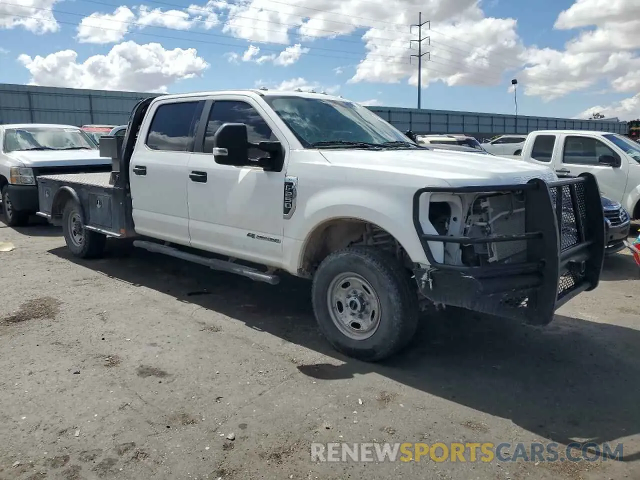 4 Photograph of a damaged car 1FT8W2BT6NED06215 FORD F250 2022