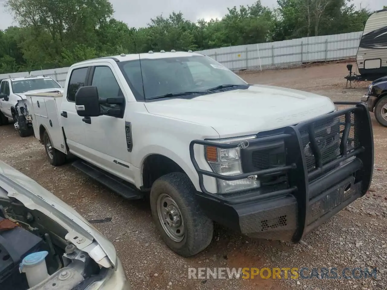 4 Photograph of a damaged car 1FT8W2BT9NED06225 FORD F250 2022