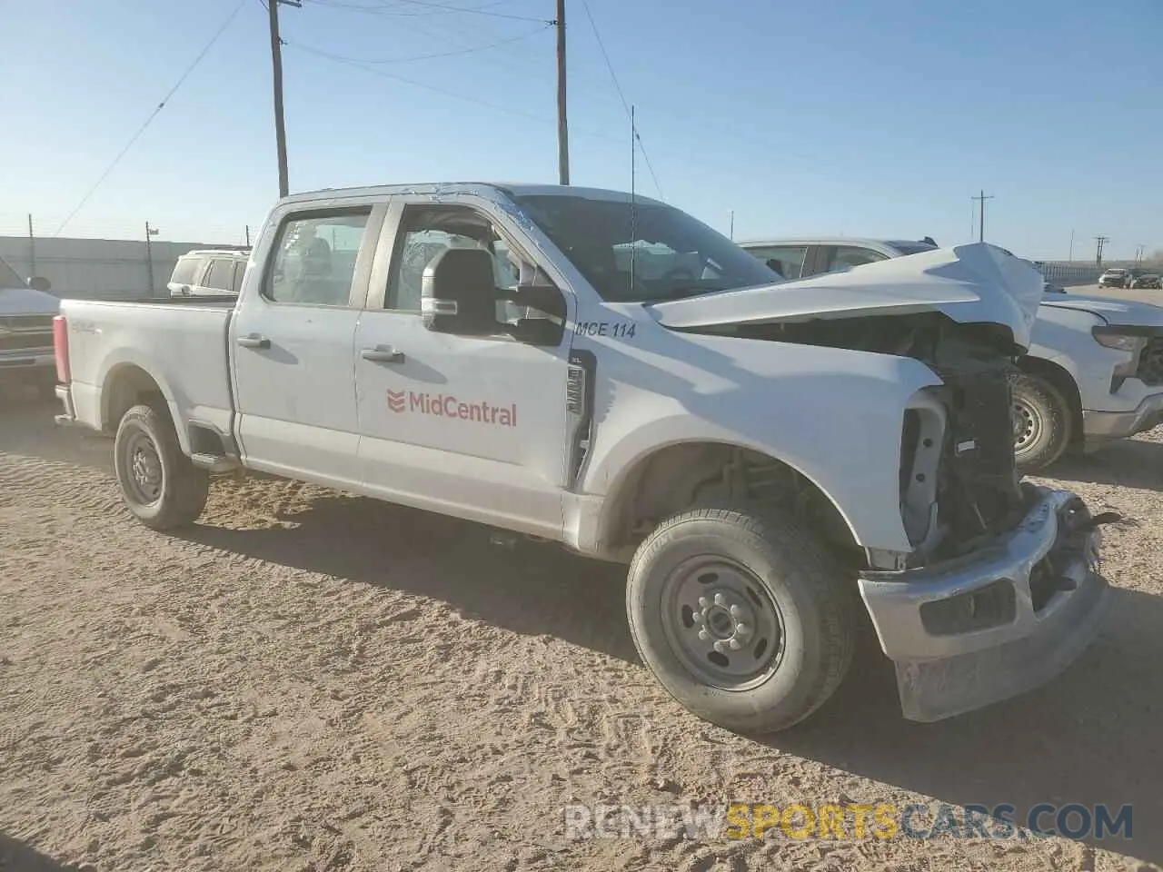 4 Photograph of a damaged car 1FT7W2BA5PED32561 FORD F250 2023