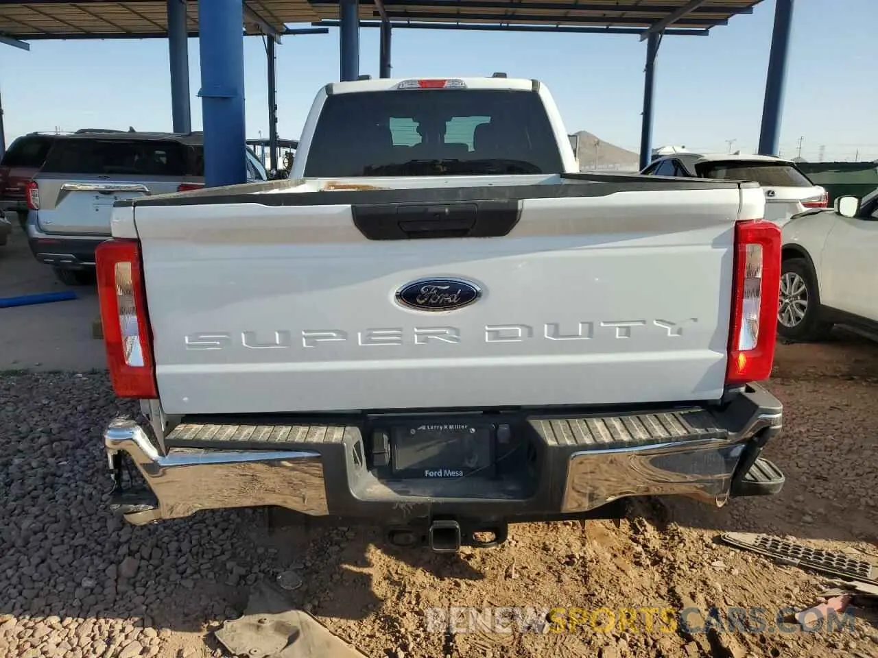 6 Photograph of a damaged car 1FT7W2BN7PED35643 FORD F250 2023