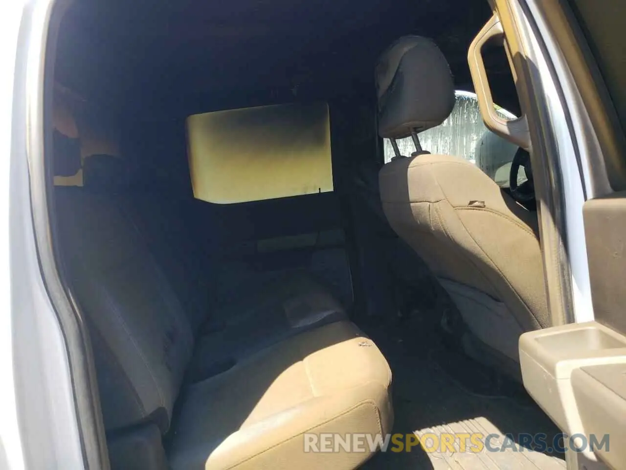 10 Photograph of a damaged car 1FT7W2BT5PED75881 FORD F250 2023