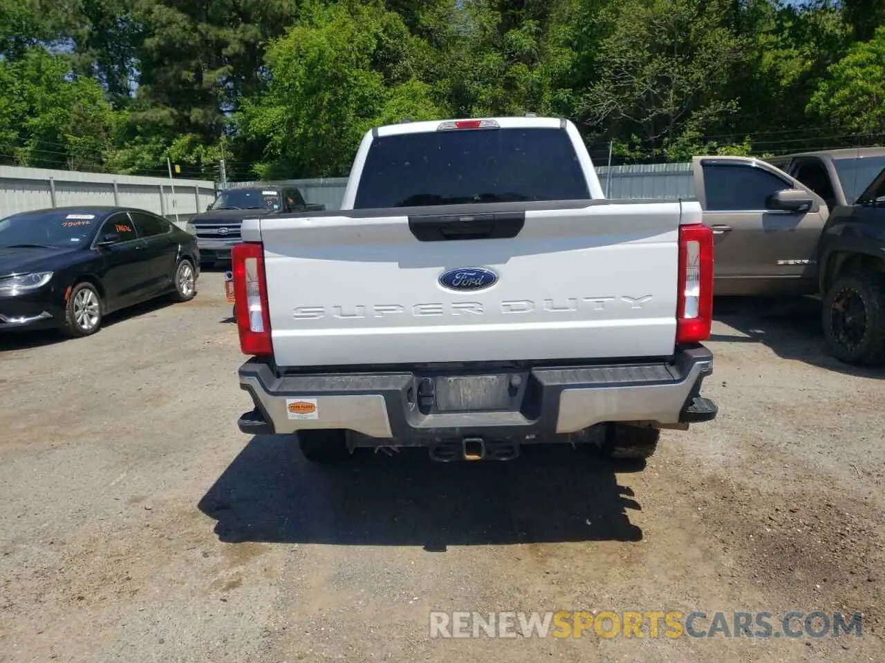 6 Photograph of a damaged car 1FT7W2BT5PED75881 FORD F250 2023