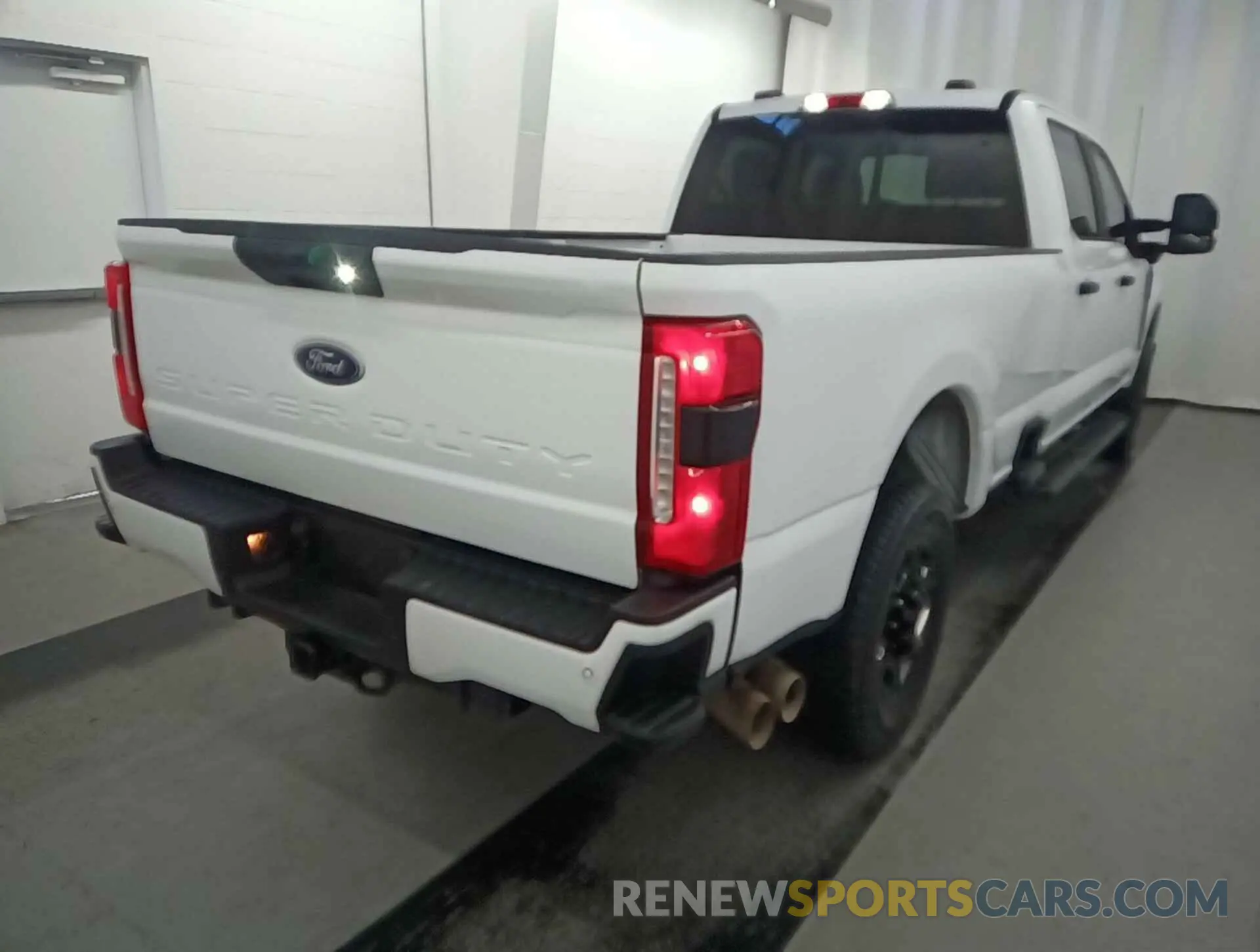 6 Фотография поврежденного автомобиля 1FT8W2BT0PEC15086 FORD F250 2023