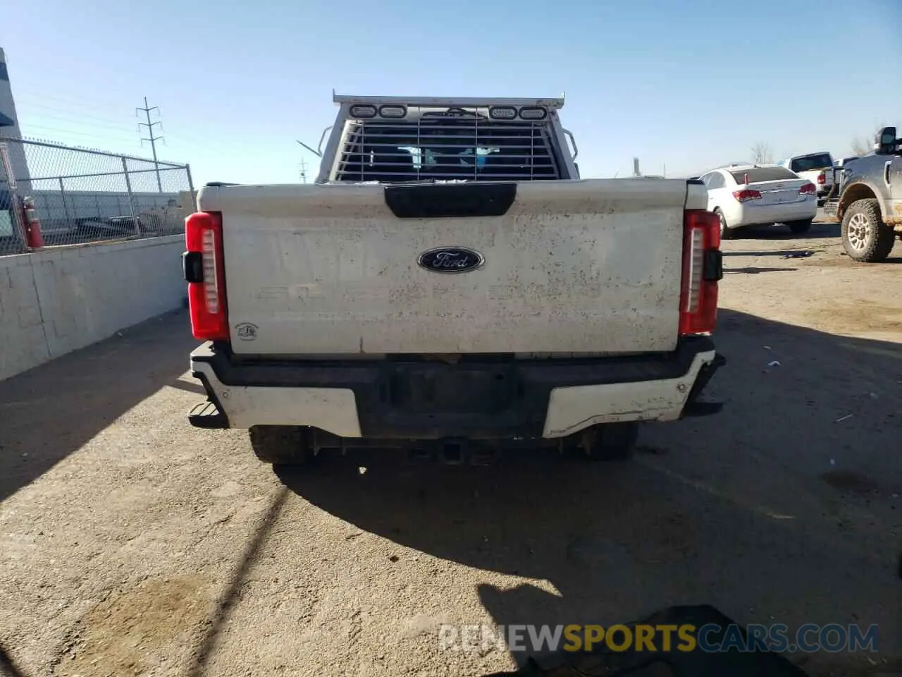 6 Photograph of a damaged car 1FT8W2BT2PEC56514 FORD F250 2023