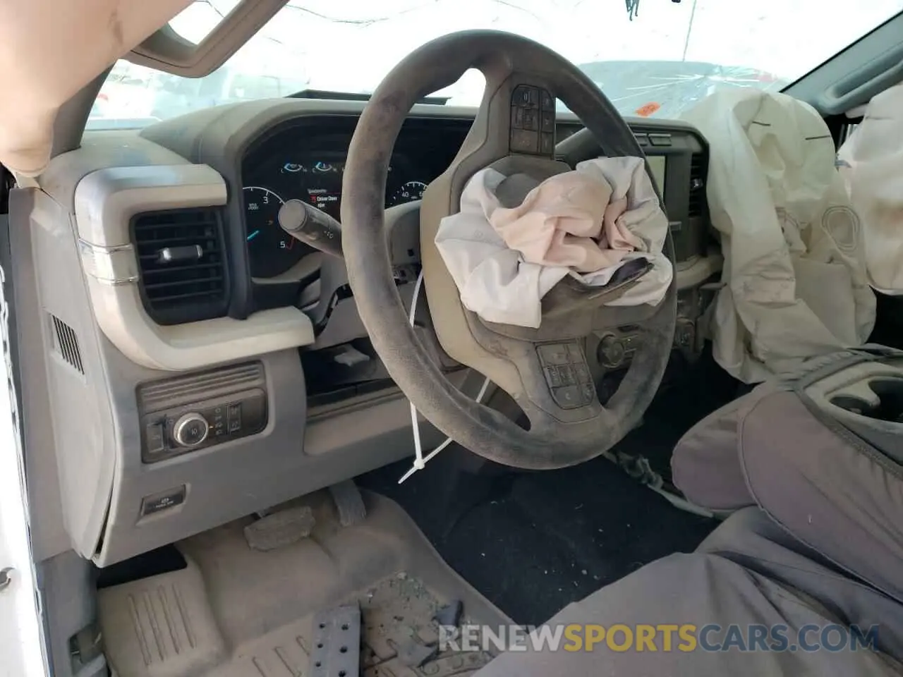 8 Photograph of a damaged car 1FT8W2BT6PED16102 FORD F250 2023