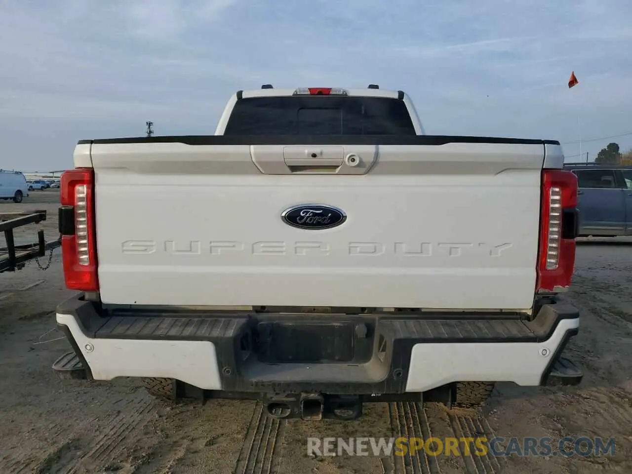 6 Фотография поврежденного автомобиля 1FT8W2BT7PED01186 FORD F250 2023