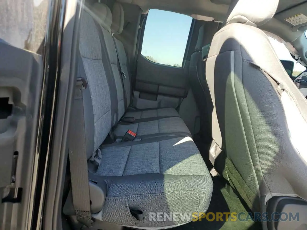 11 Фотография поврежденного автомобиля 1FT8X2BA6PED14930 FORD F250 2023