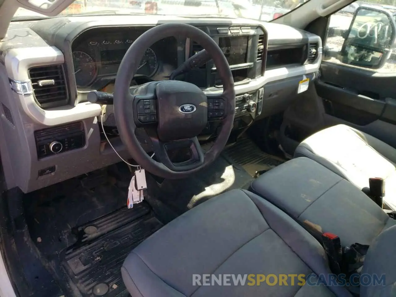 8 Photograph of a damaged car 1FTBF2BA4PEE00455 FORD F250 2023
