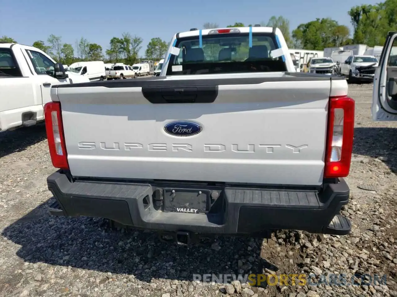 6 Фотография поврежденного автомобиля 1FTBF2BAXPED77456 FORD F250 2023