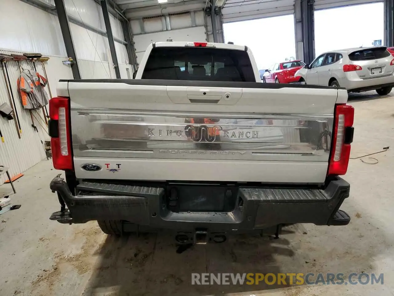 6 Фотография поврежденного автомобиля 1FT8W2BM6REF22564 FORD F250 2024