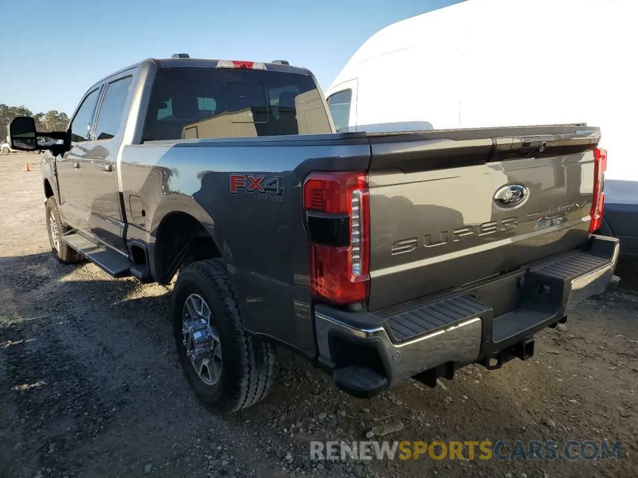 2 Фотография поврежденного автомобиля 1FT8W2BN9REE41390 FORD F250 2024
