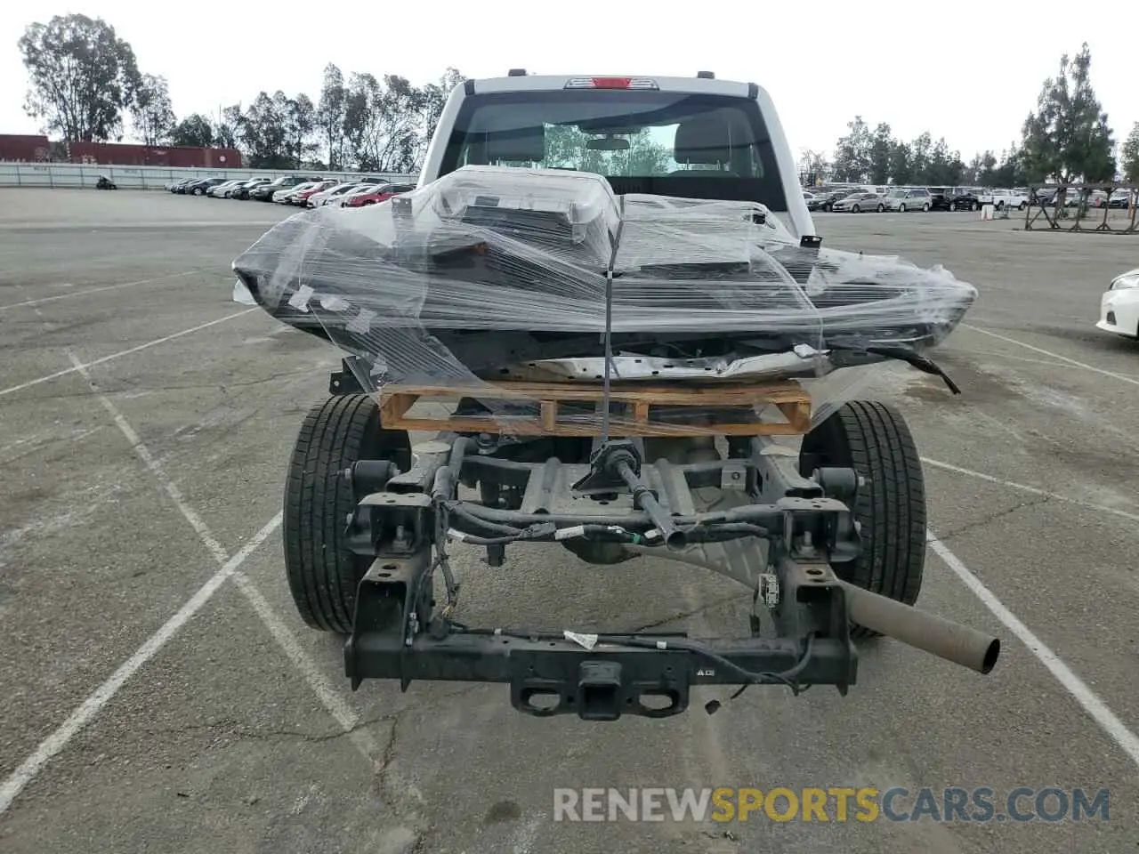 6 Photograph of a damaged car 1FTBF2AA8REF79961 FORD F250 2024