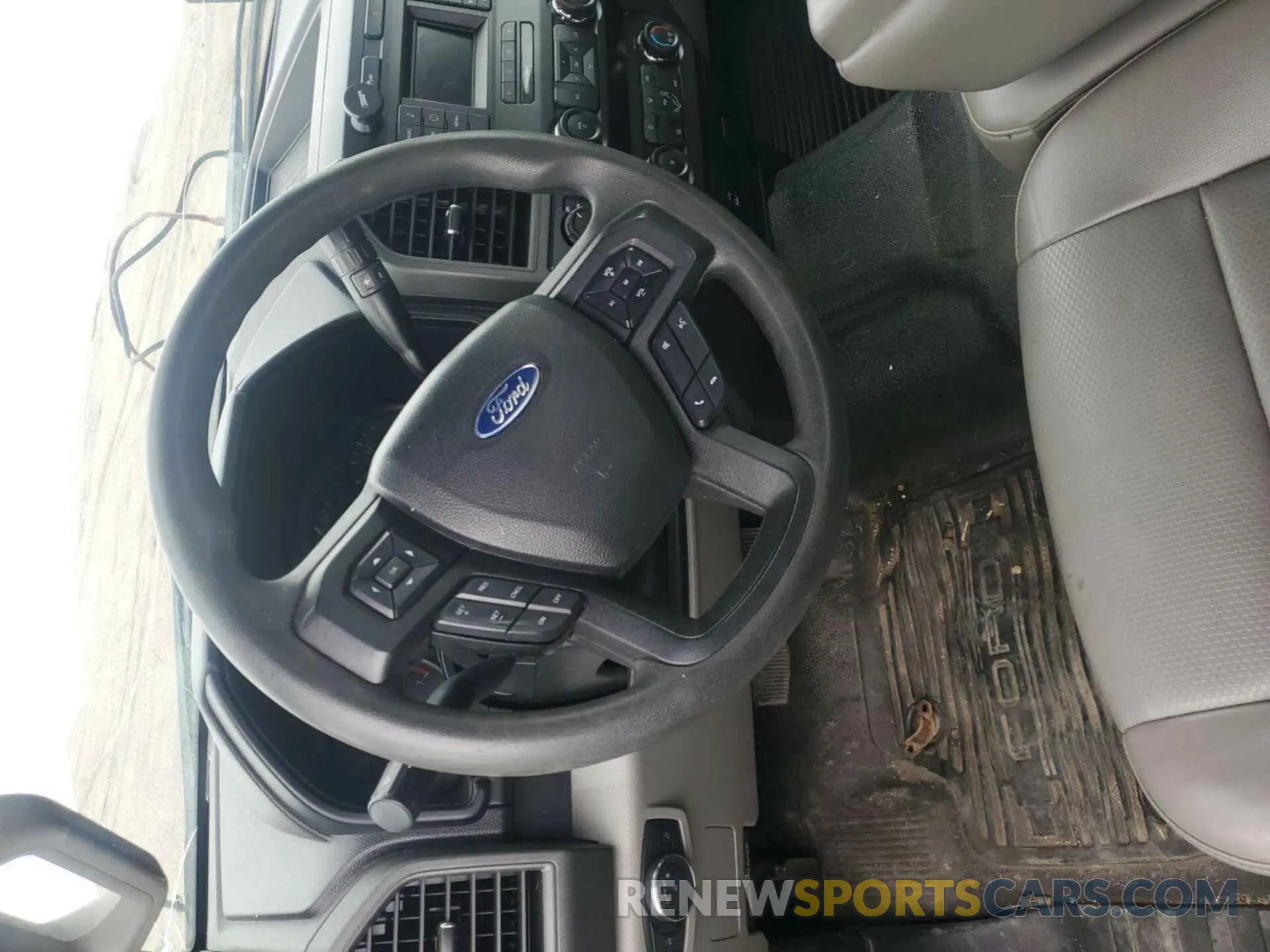 11 Photograph of a damaged car 1FD8X3H63KEE90931 FORD F350 2019