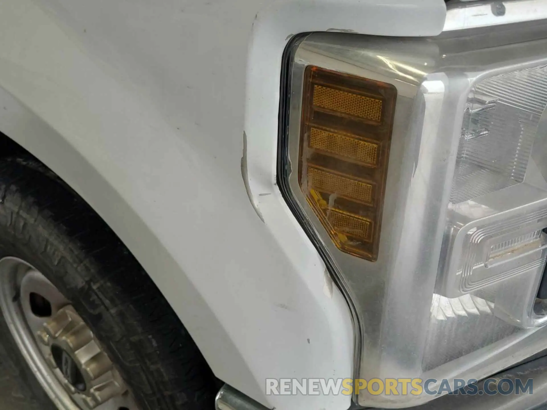 21 Photograph of a damaged car 1FT7W3AT3KEF23218 FORD F350 2019