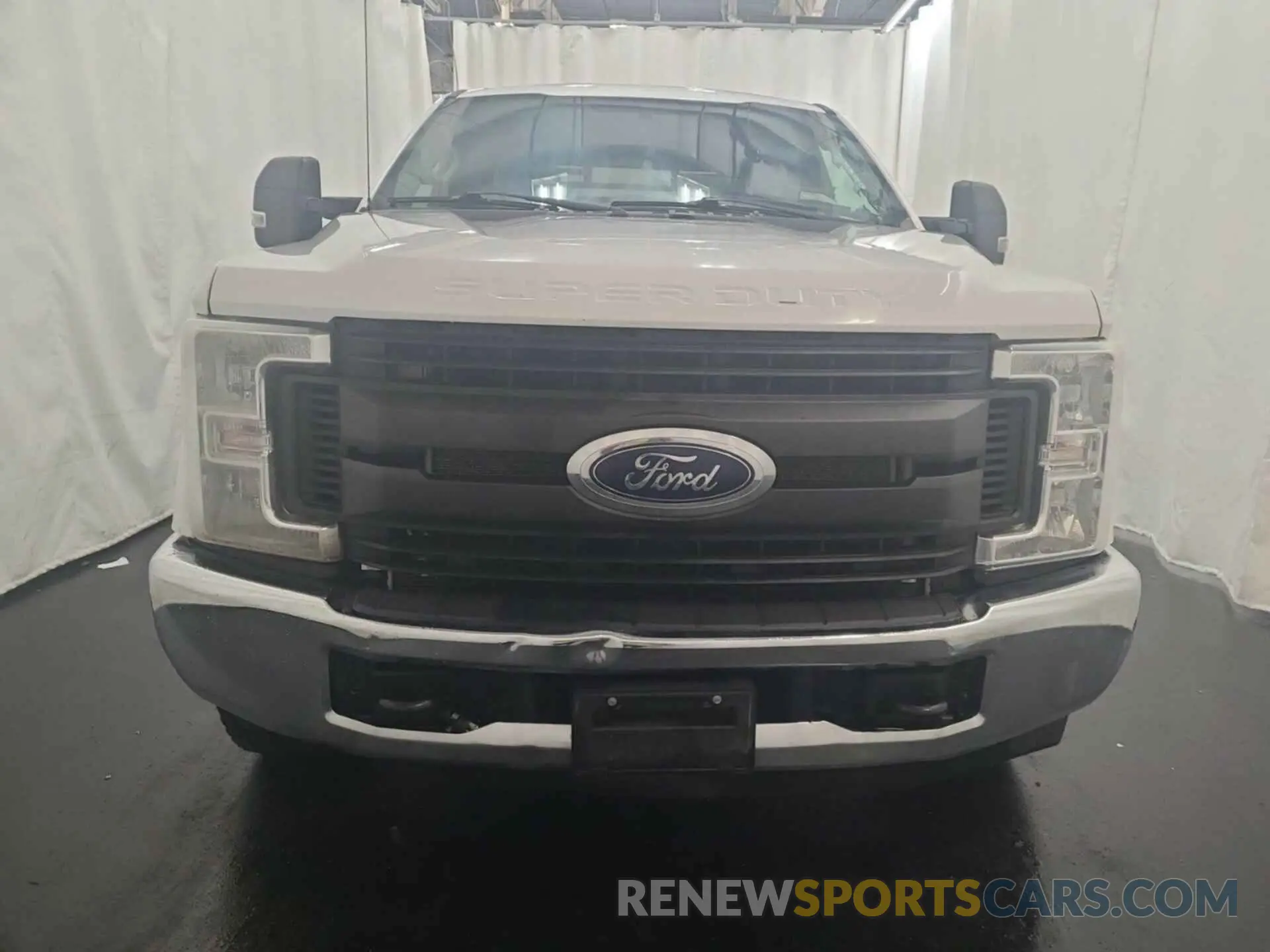 27 Photograph of a damaged car 1FT7W3AT3KEF23218 FORD F350 2019