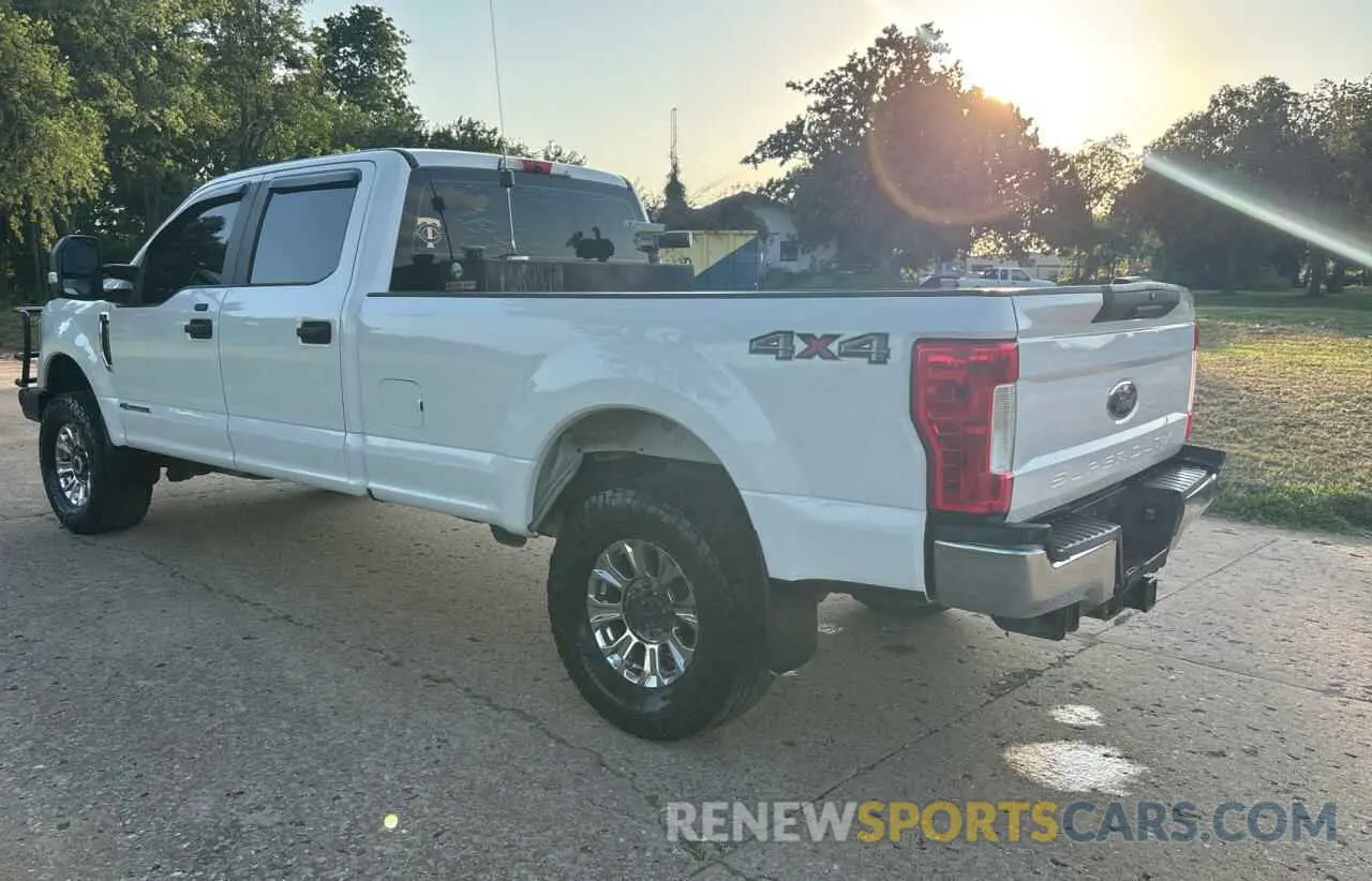 3 Фотография поврежденного автомобиля 1FT7W3BT4KED39128 FORD F350 2019