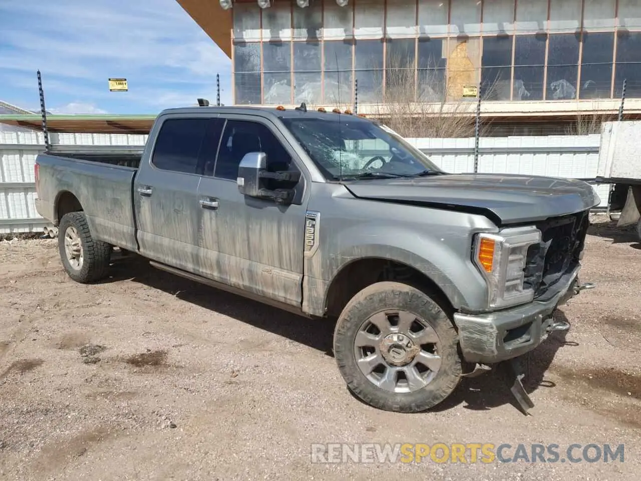 4 Фотография поврежденного автомобиля 1FT8W3BT0KEE83554 FORD F350 2019