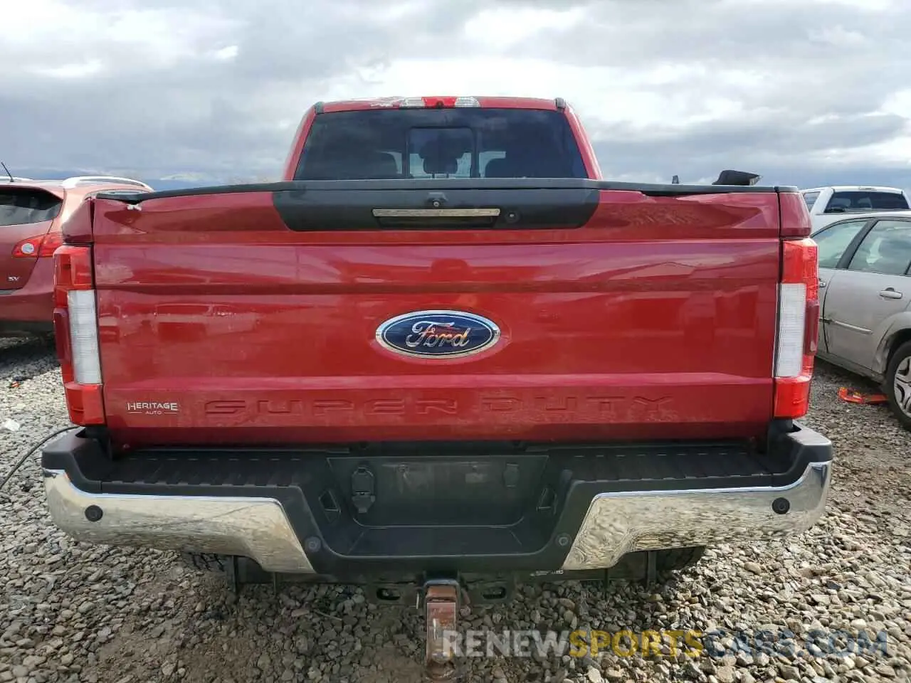 6 Фотография поврежденного автомобиля 1FT8W3BT2KEF40305 FORD F350 2019
