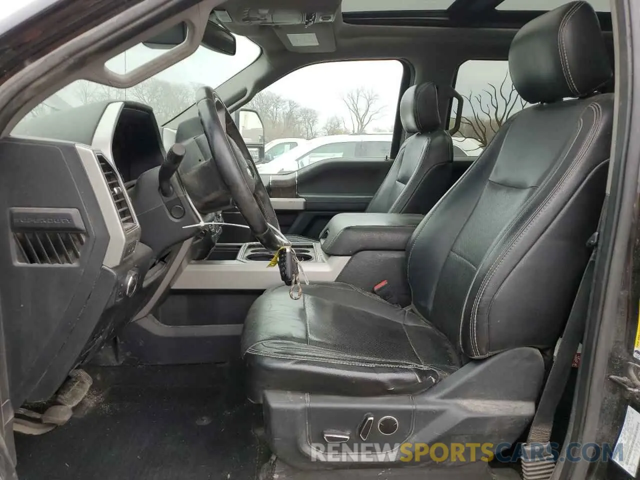 7 Photograph of a damaged car 1FT8W3BT2KEG36001 FORD F350 2019