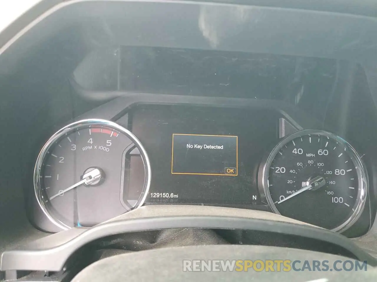 9 Photograph of a damaged car 1FT8W3BT3KED23989 FORD F350 2019