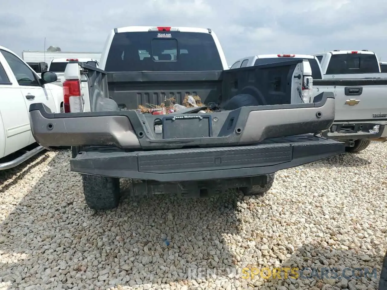 12 Фотография поврежденного автомобиля 1FT8W3BT8KEE64041 FORD F350 2019