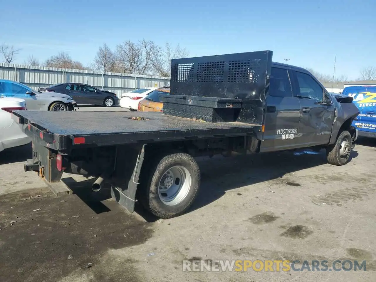 3 Фотография поврежденного автомобиля 1FD8W3HT8LED05136 FORD F350 2020