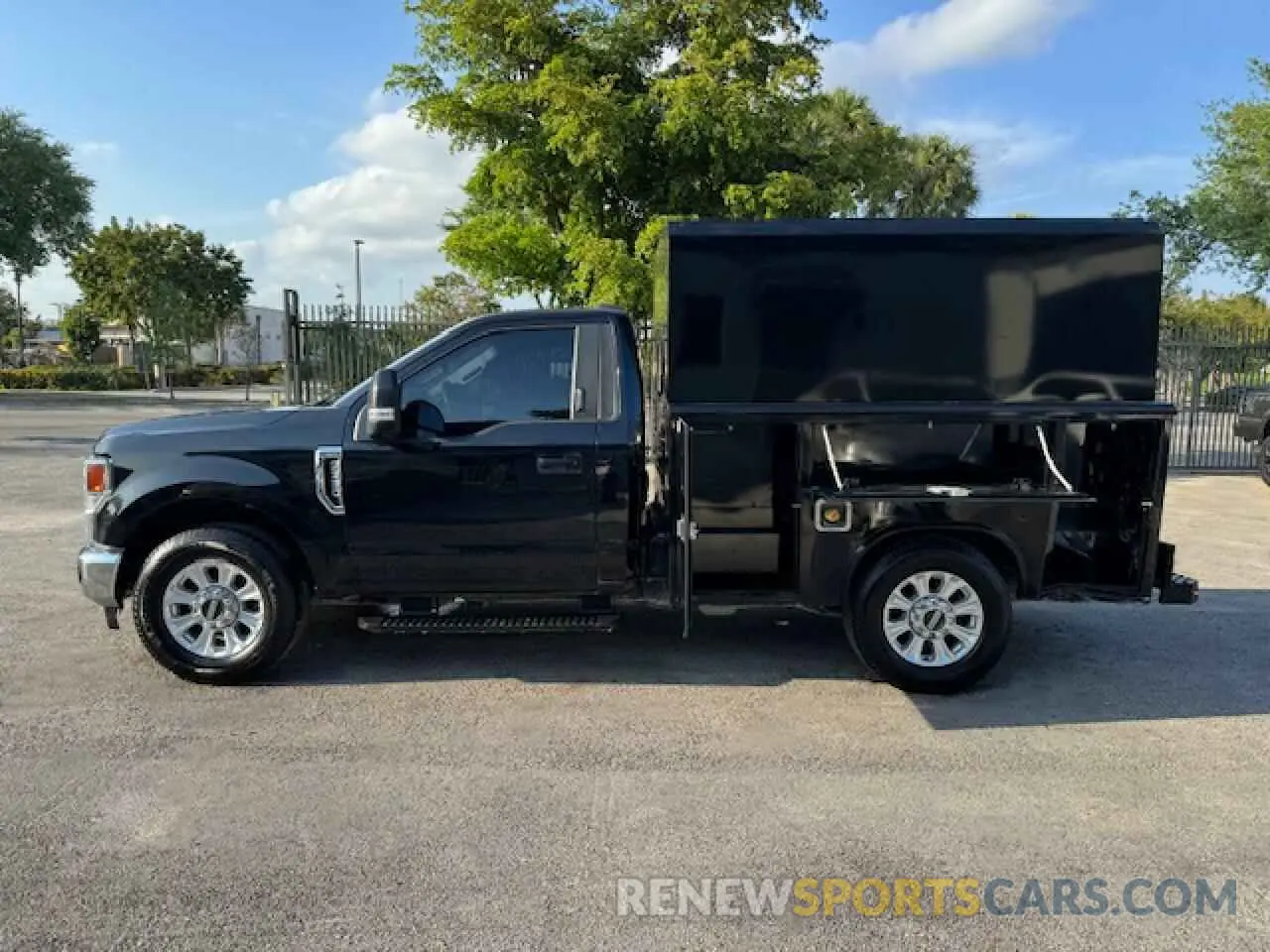 12 Photograph of a damaged car 1FDRF3A67LED30523 FORD F350 2020
