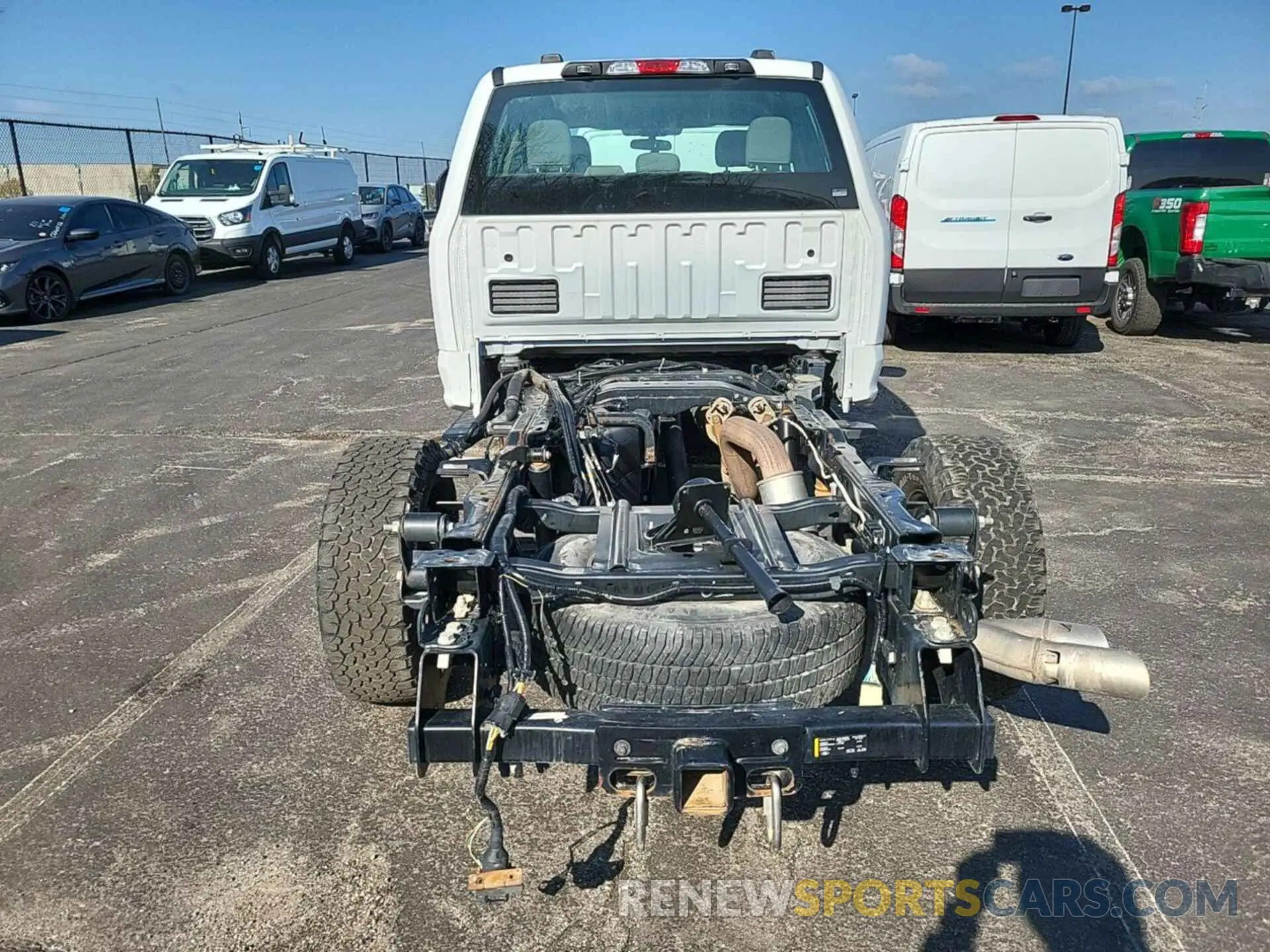 20 Photograph of a damaged car 1FT8W3BT4LEC75291 FORD F350 2020
