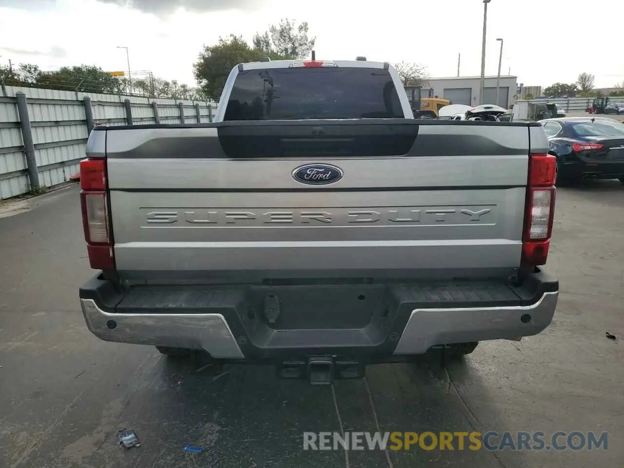 6 Фотография поврежденного автомобиля 1FT8W3BT5LED06581 FORD F350 2020