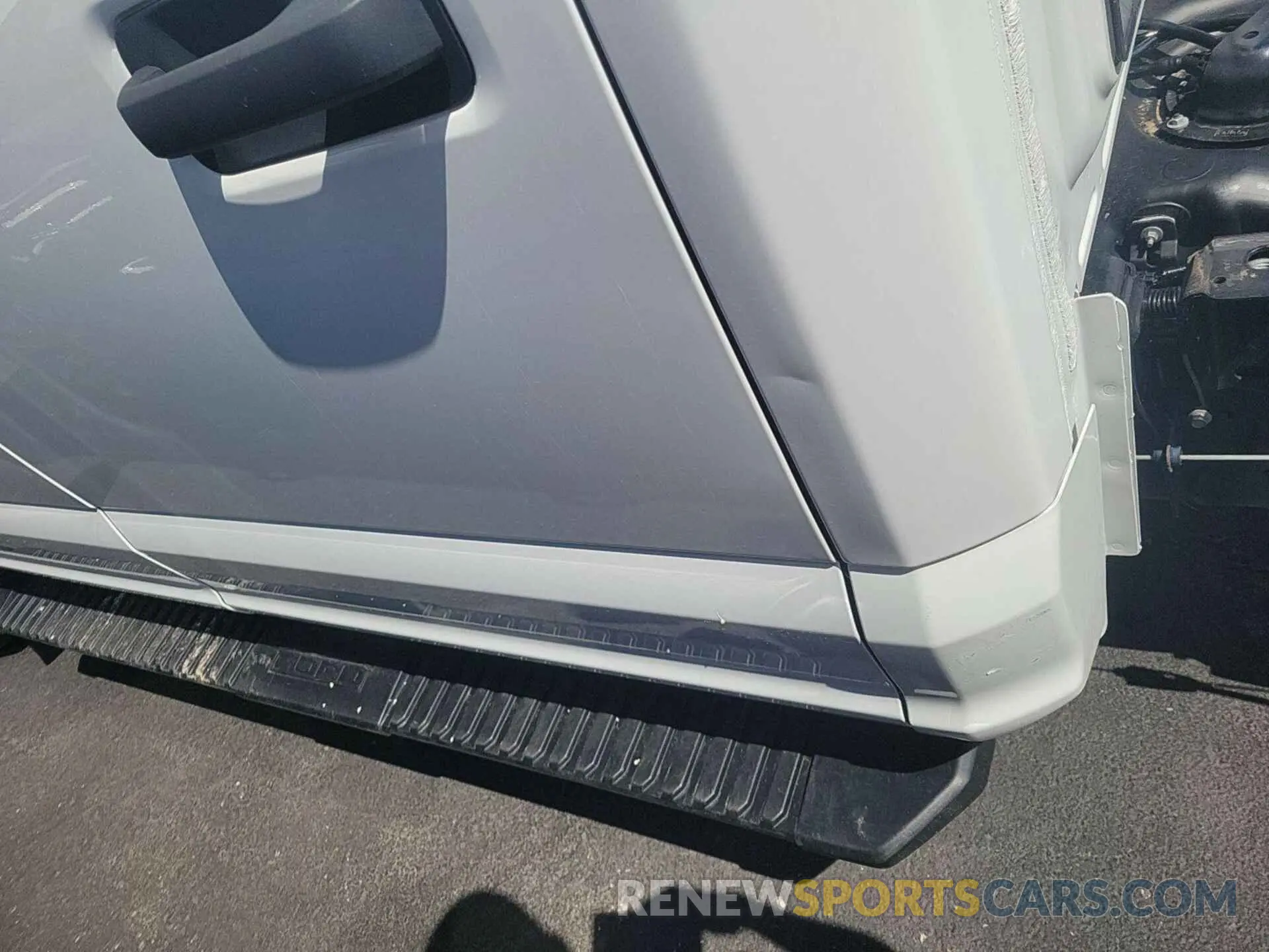 11 Photograph of a damaged car 1FT8W3BTXMEC12343 FORD F350 2021